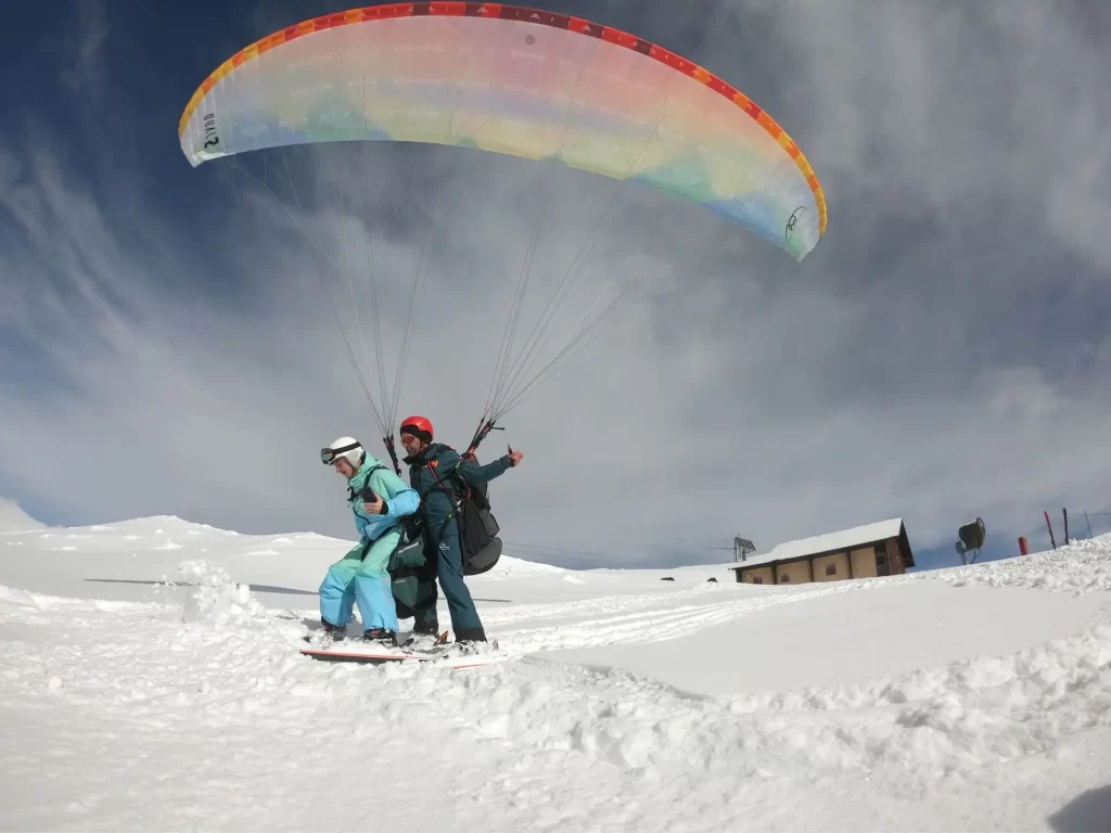vol a ski en parapente à Montgenevre