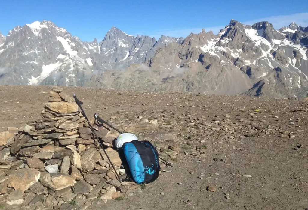 randonnée et parapente dans les vallées de la guisane, de la clarée et de la durance